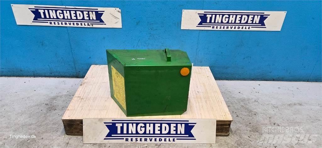 John Deere T660 Farm Equipment - Others