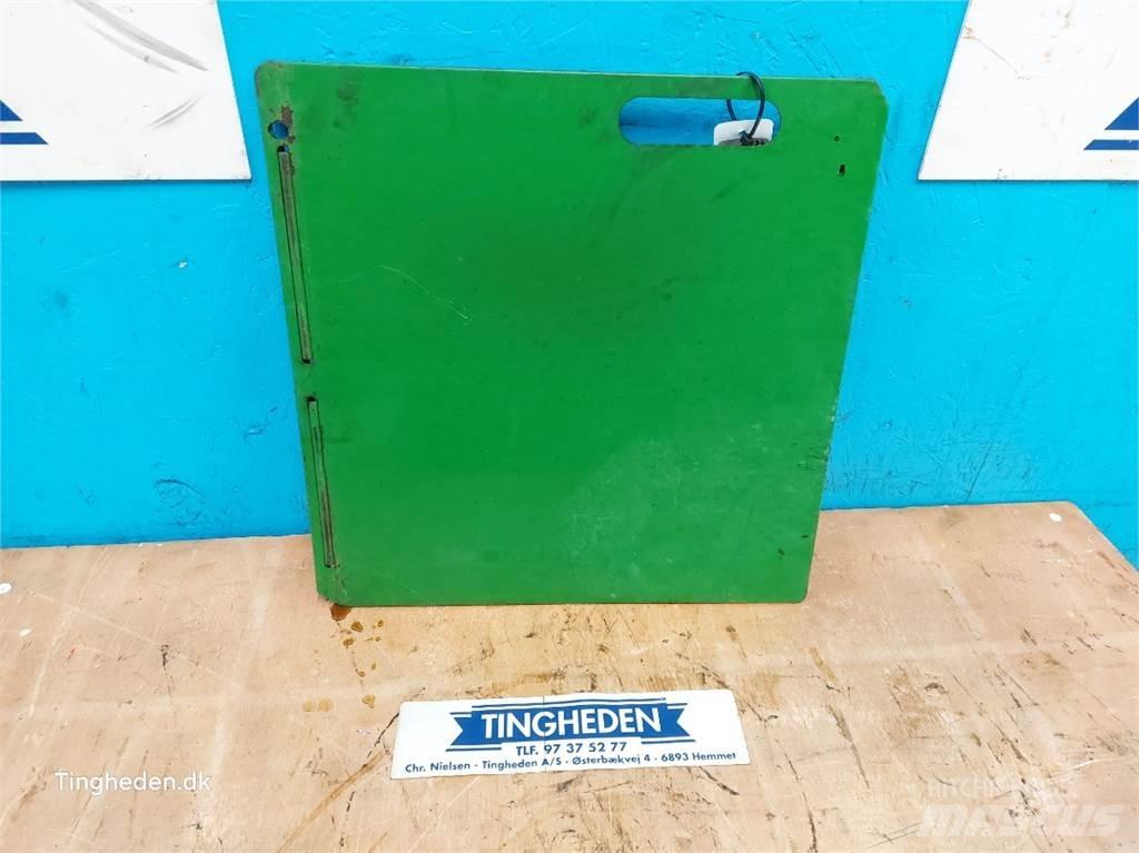 John Deere T660i Farm Equipment - Others