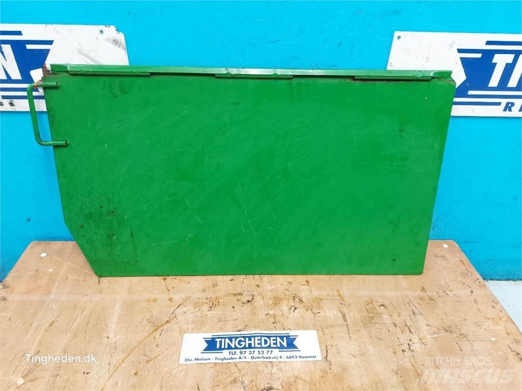 John Deere T660i Farm Equipment - Others