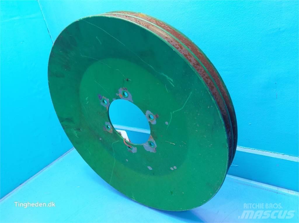John Deere T660I Farm Equipment - Others
