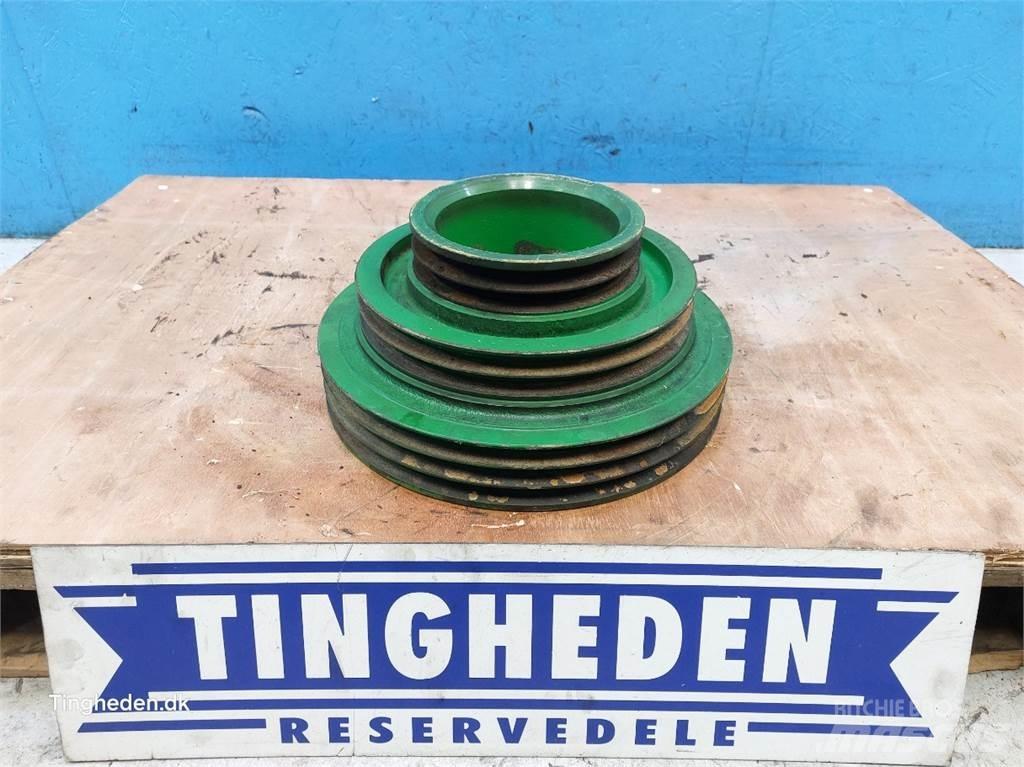 John Deere T660I Farm Equipment - Others