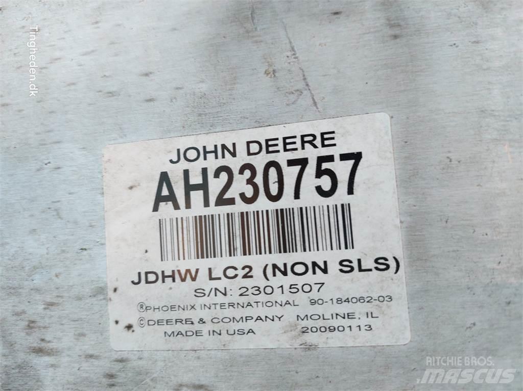 John Deere T660I Electronics