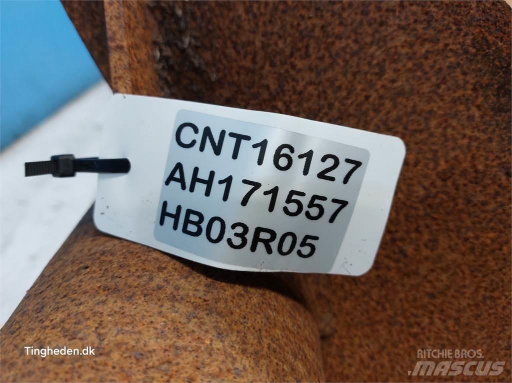 John Deere T670 Combine Attachments