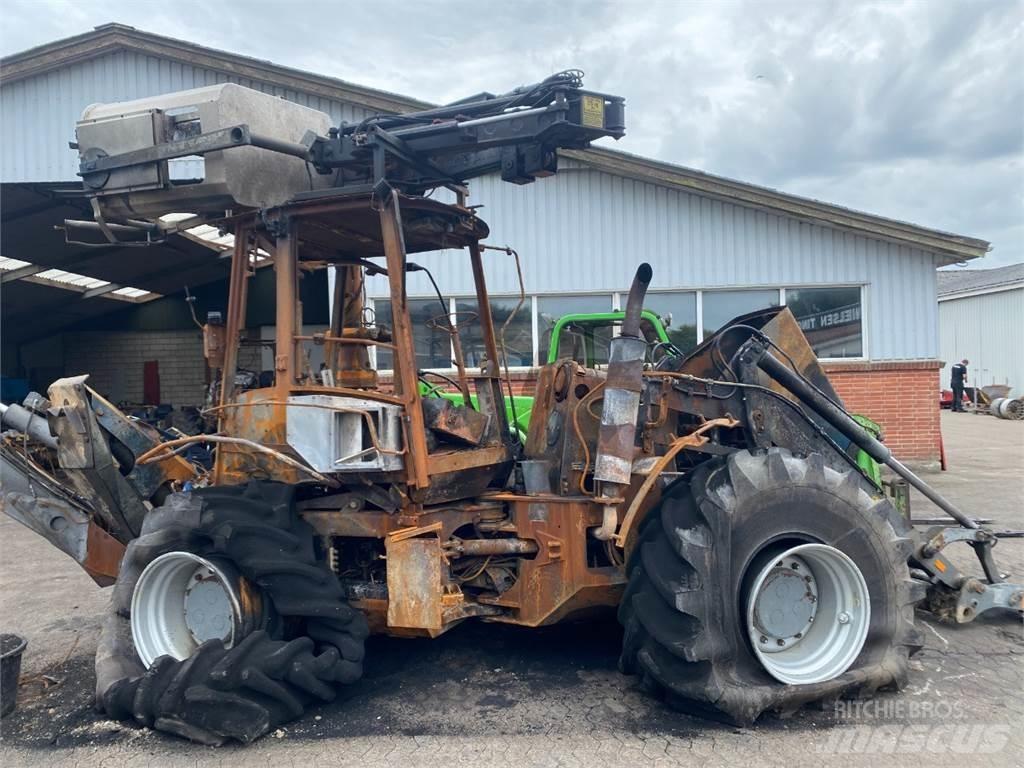 Lännen 8600C Backhoe Loaders