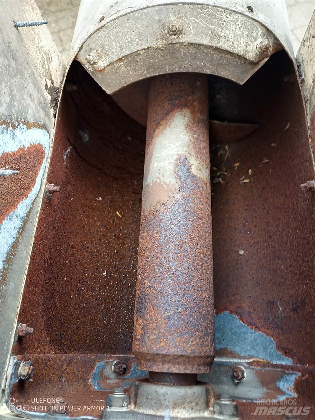 Laverda 3650 Combine Attachments