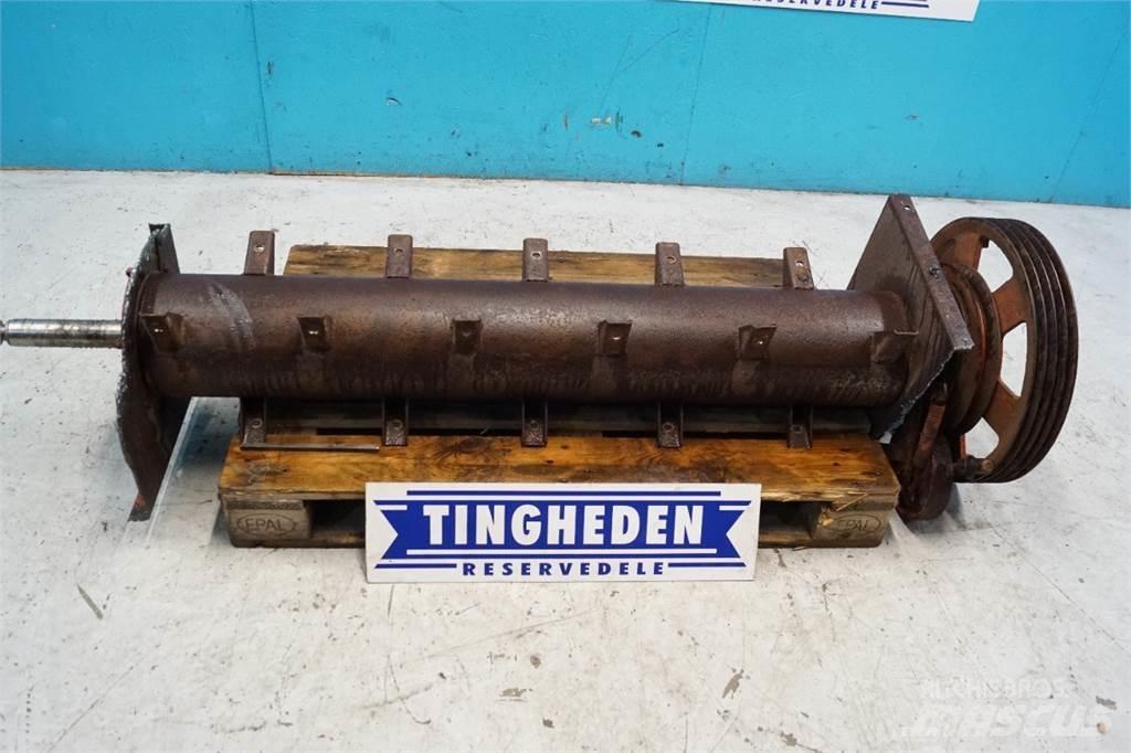 Laverda 3790 Combine Attachments