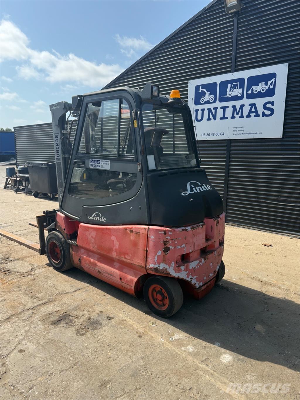 Linde E35 Electric Forklifts
