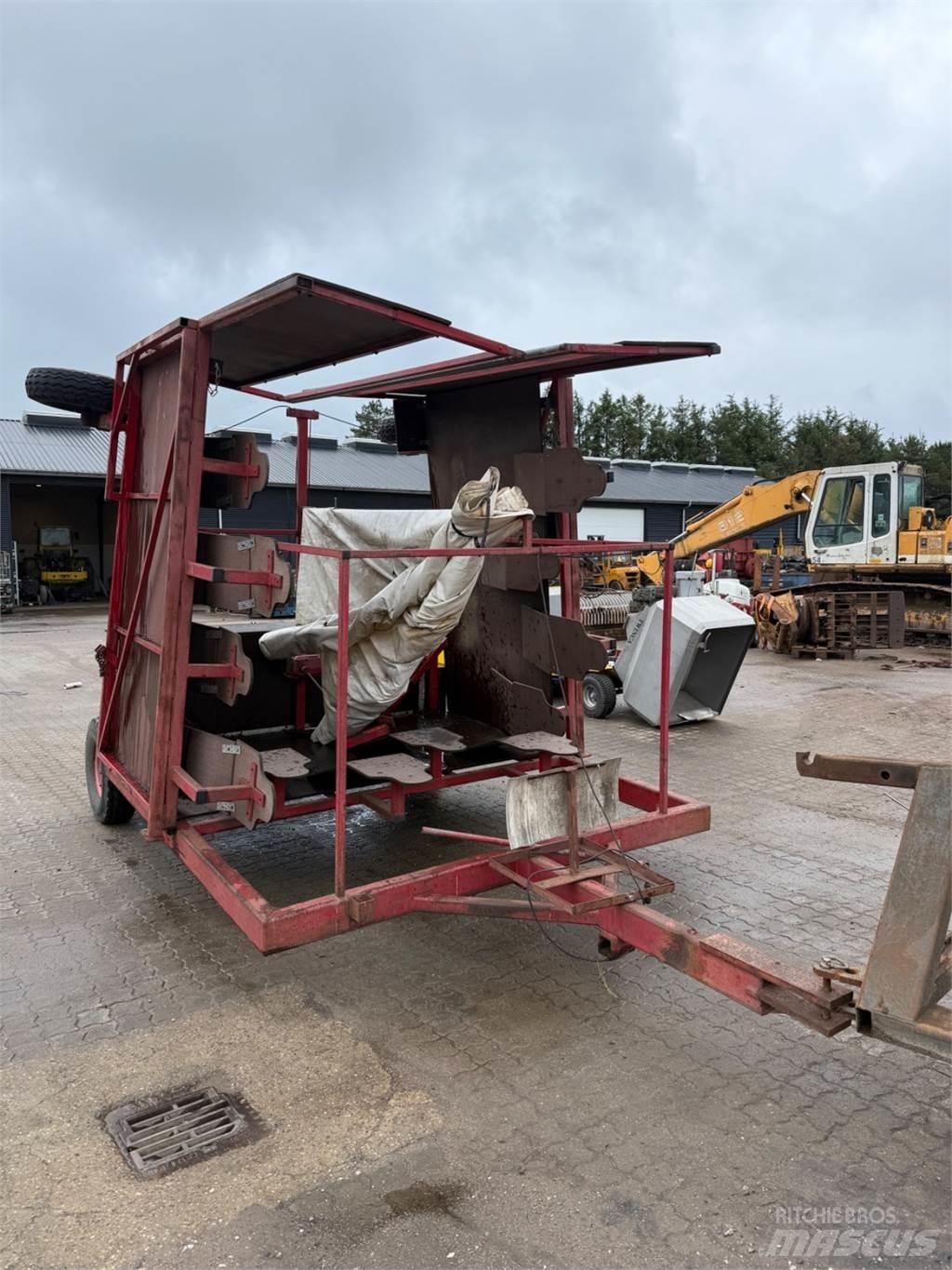  Lugevogne Farm Equipment - Others