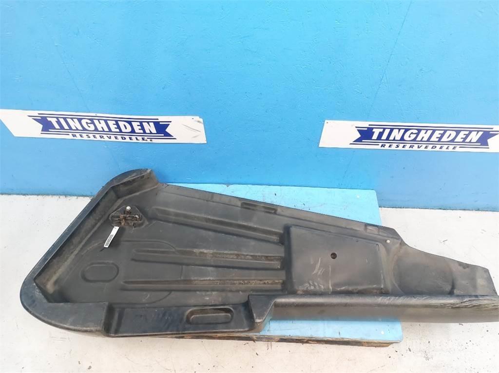 MacDon D60 Combine Attachments