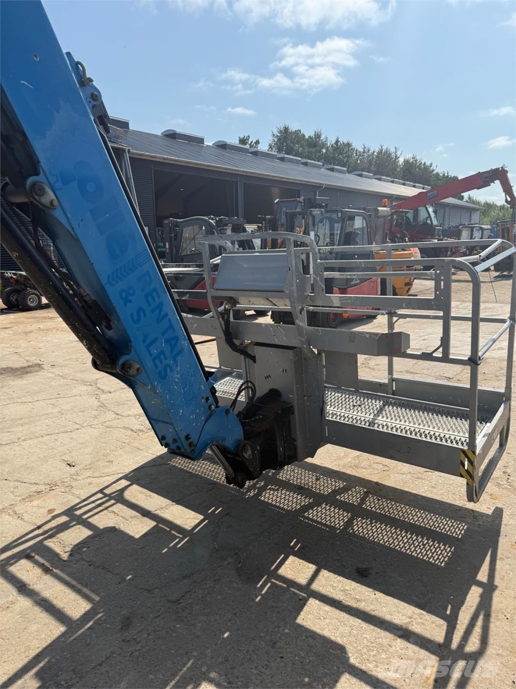 Manitou 280TJ Articulated boom lifts