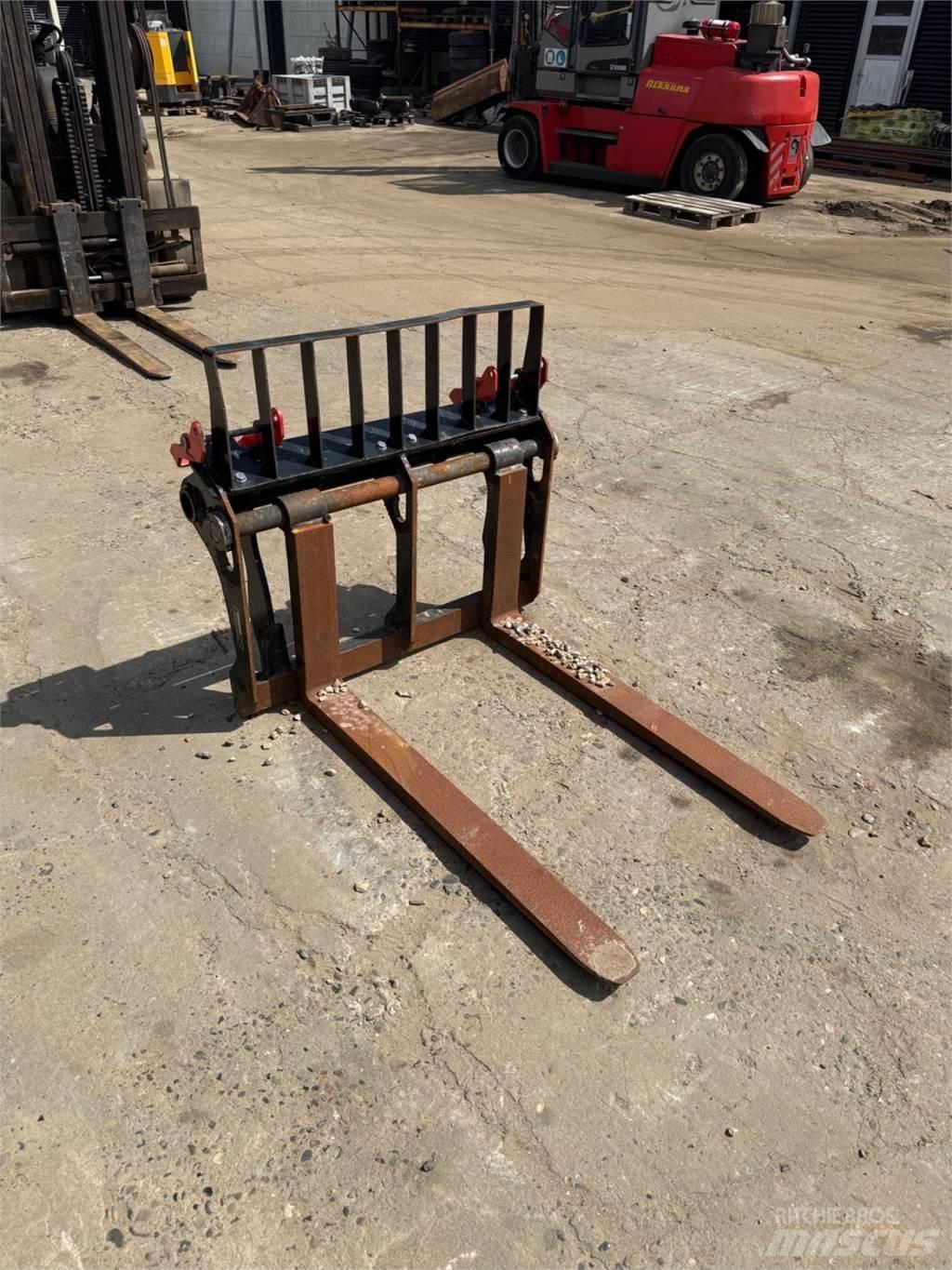 Manitou 625 Forks