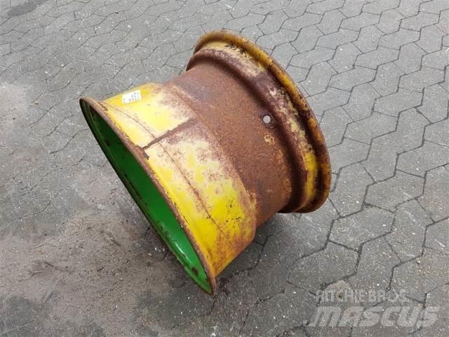 Merlo 20 13X20 Tires, wheels and rims