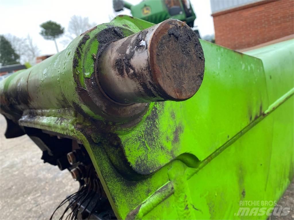 Merlo 38.10 Booms and dippers