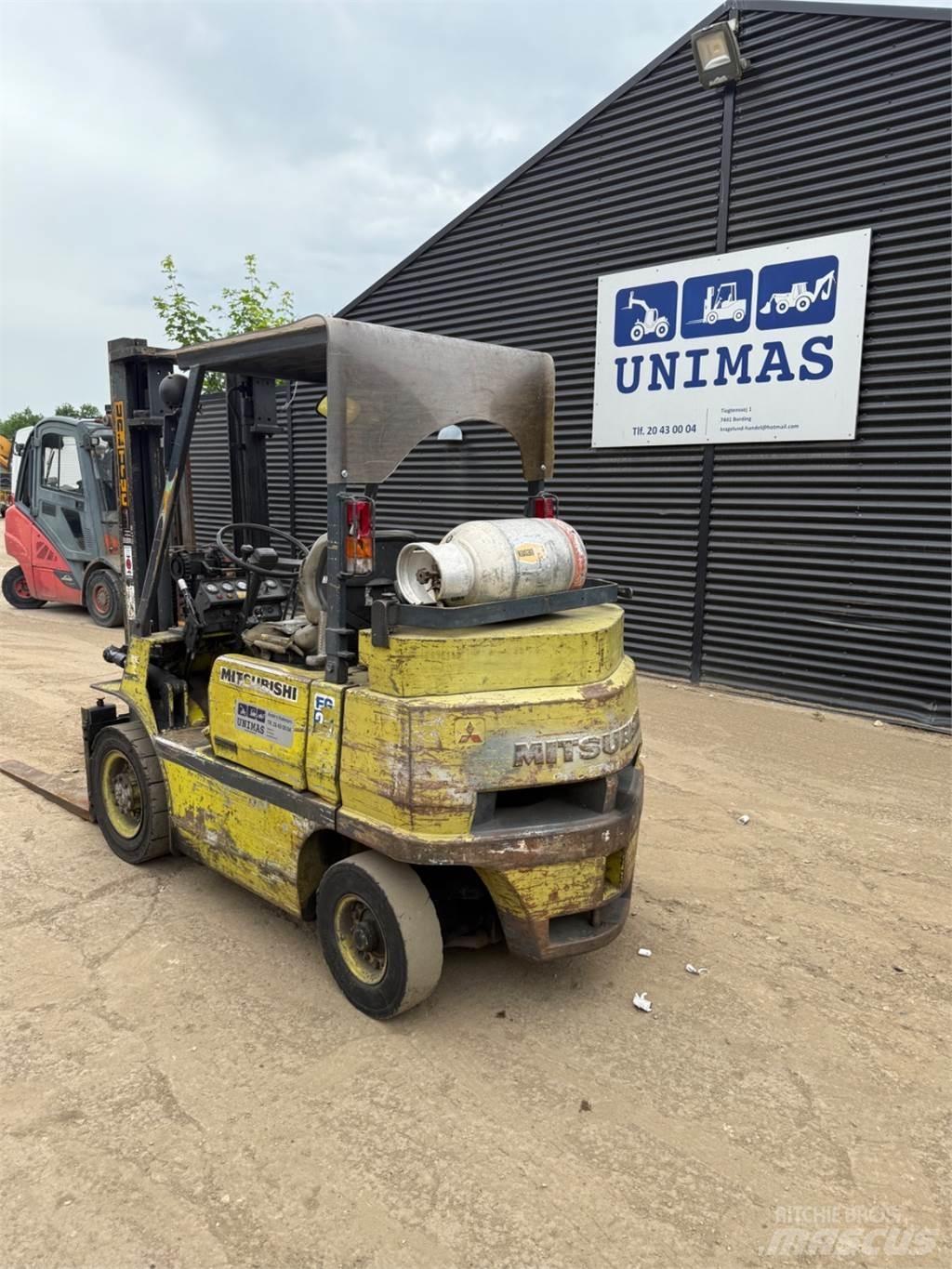 Mitsubishi FG25 LPG trucks