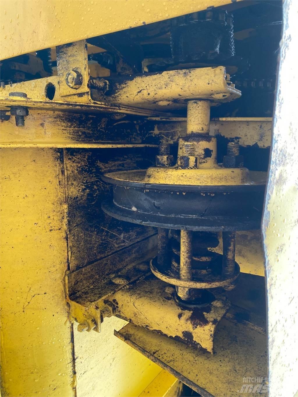 New Holland 15 Combine Attachments