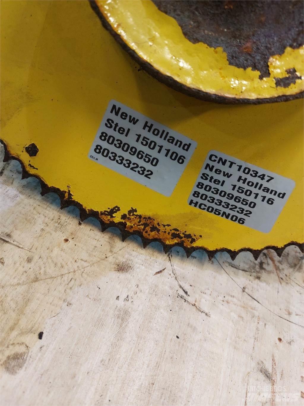 New Holland 1520 Combine Attachments