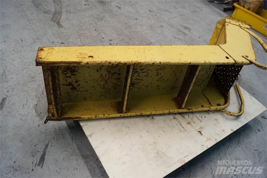 New Holland 1530 Farm Equipment - Others