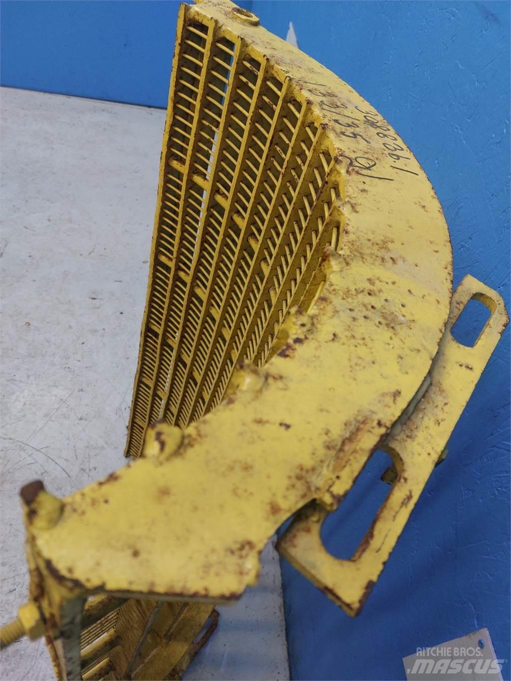 New Holland 1530 Combine Attachments
