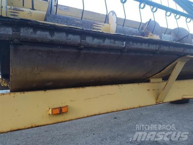 New Holland 24 Combine Attachments