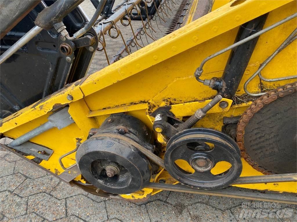 New Holland 24 Combine Attachments