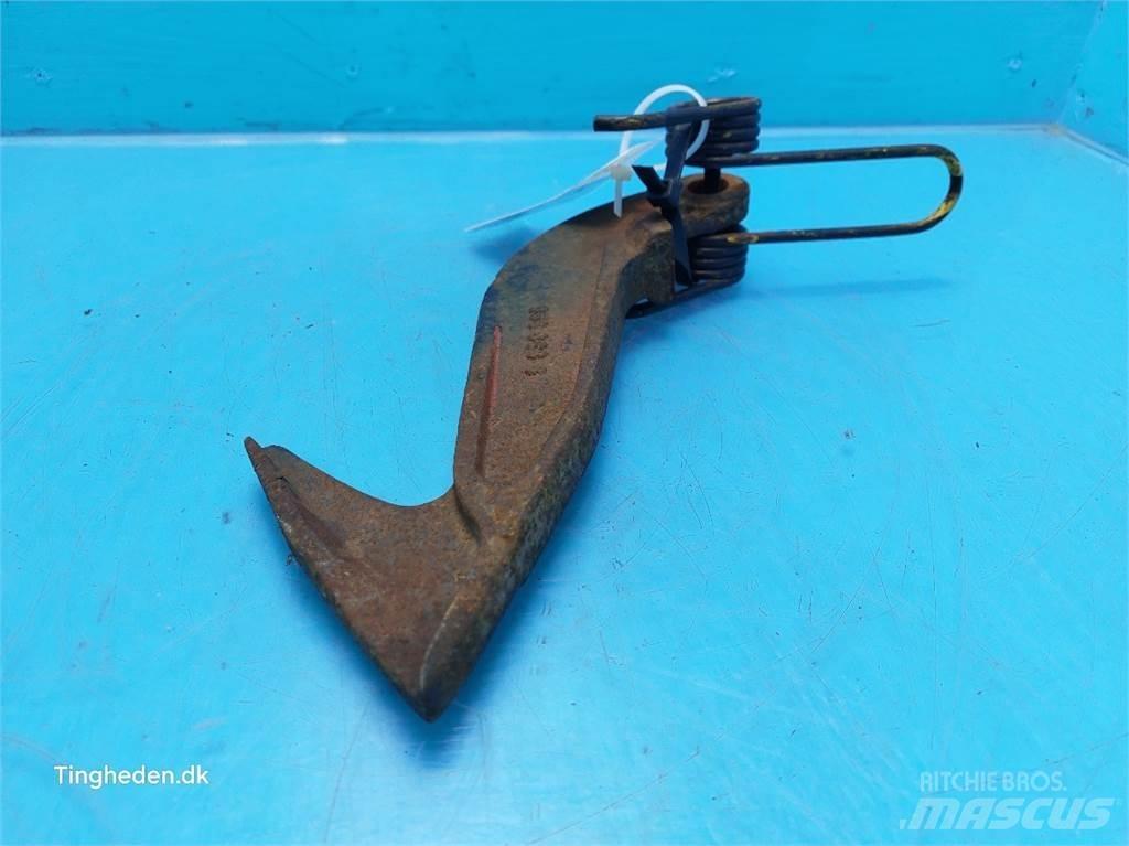 New Holland 4860 Farm Equipment - Others