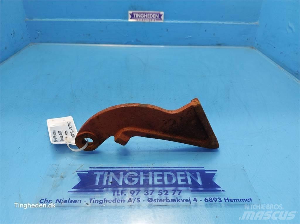 New Holland 4860 Farm Equipment - Others