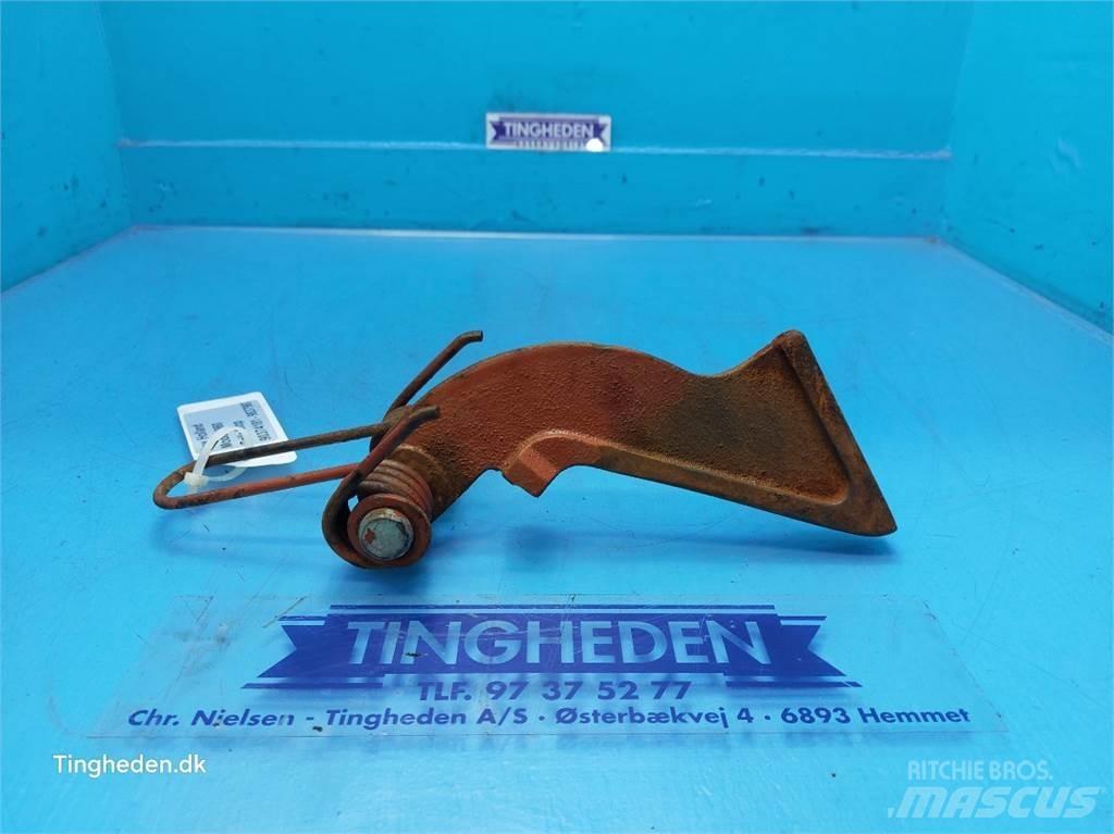 New Holland 4860 Farm Equipment - Others