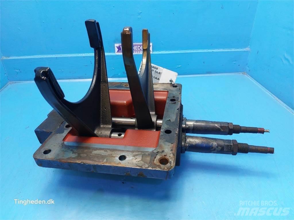 New Holland 6640 Transmission