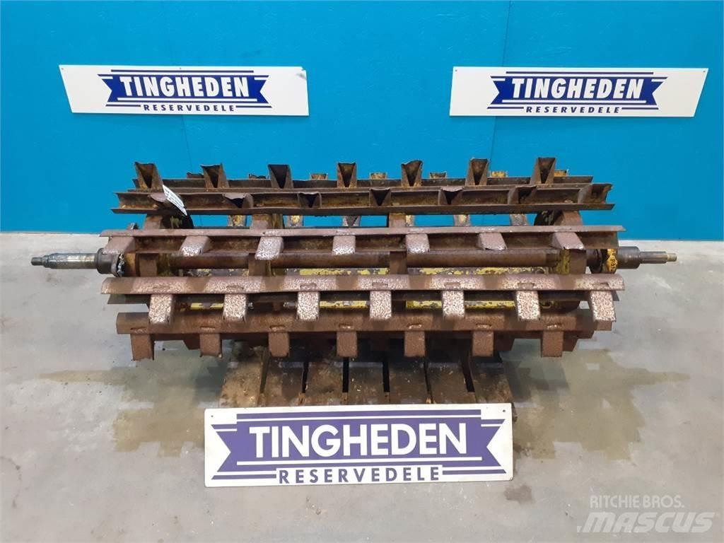 New Holland 8060 Combine Attachments
