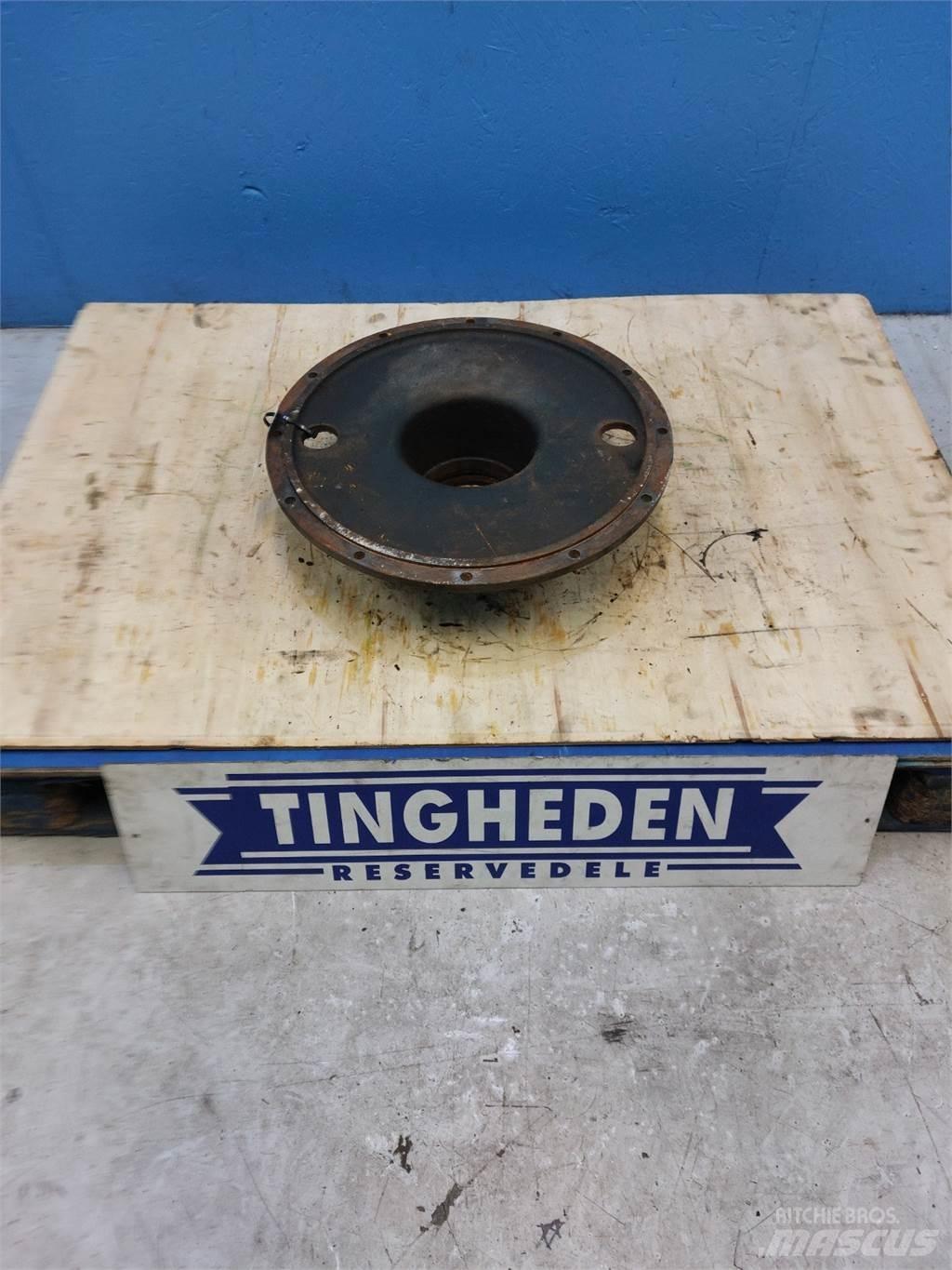 New Holland 8060 Farm Equipment - Others