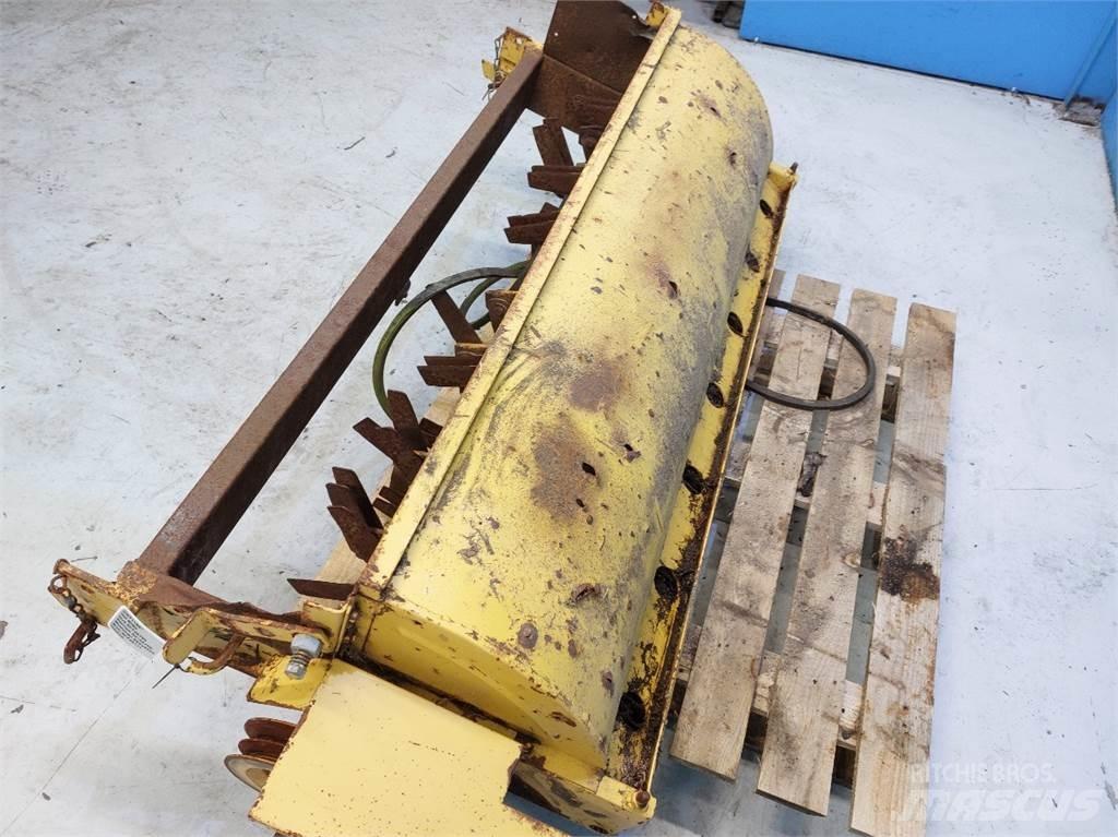 New Holland 8060 Combine Attachments