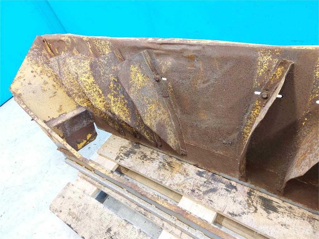 New Holland 8060 Combine Attachments