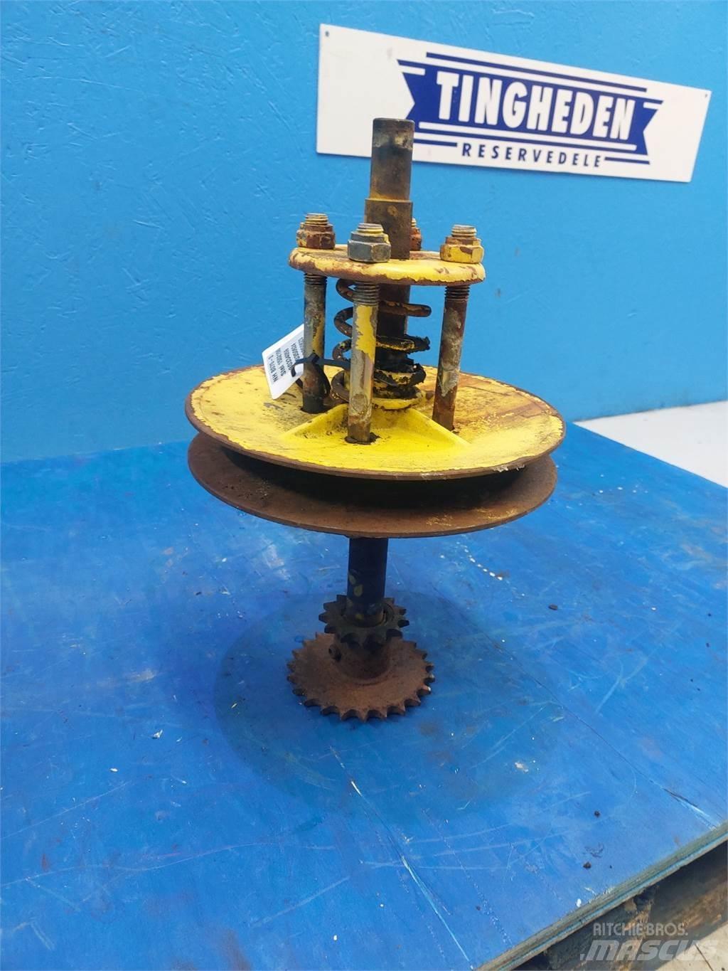 New Holland 8070 Combine Attachments