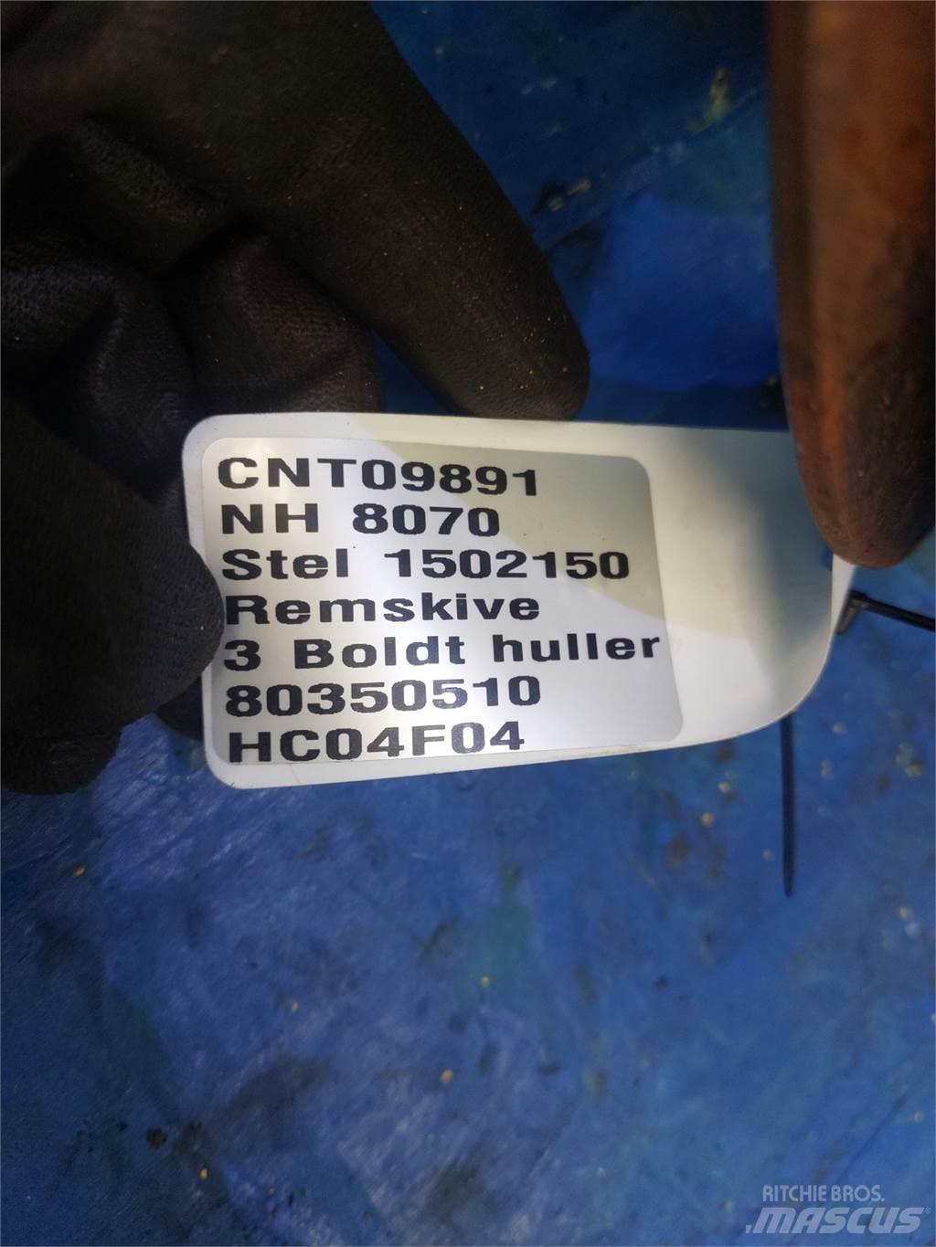 New Holland 8070 Combine Attachments