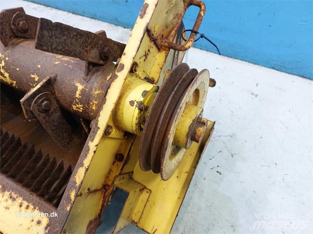 New Holland 8080 Combine Attachments