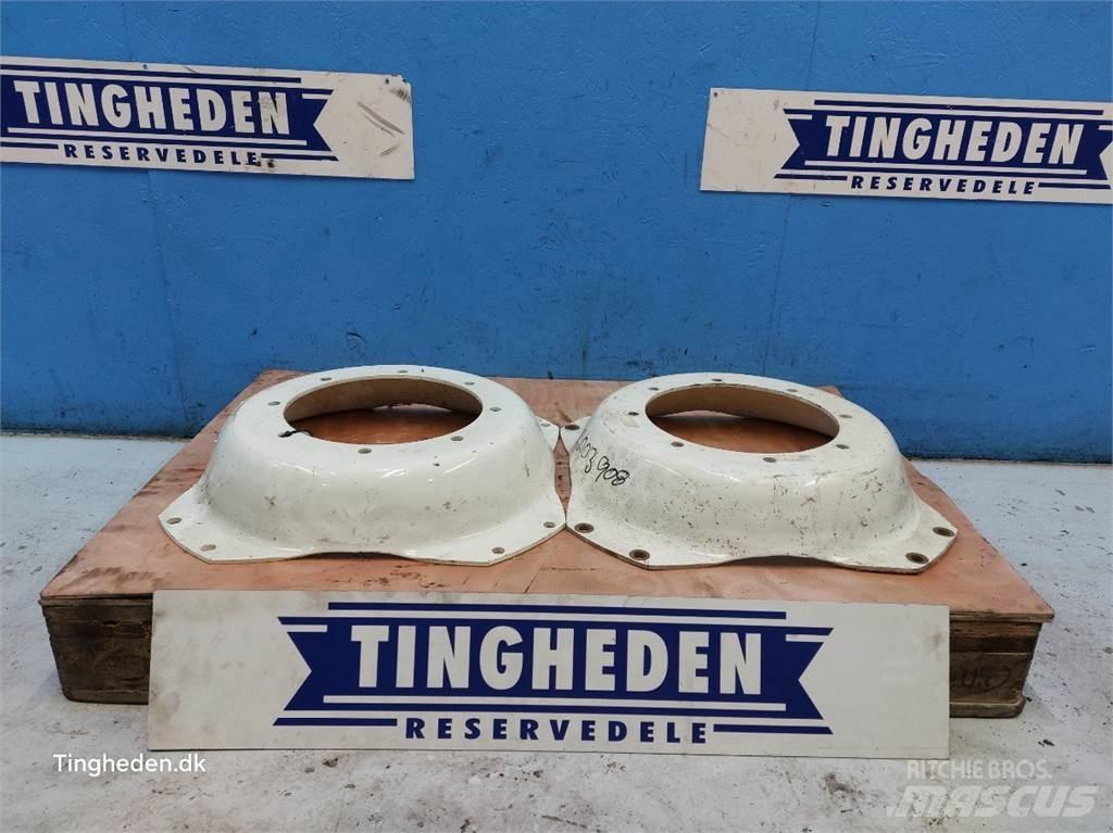 New Holland 8340 Tires, wheels and rims