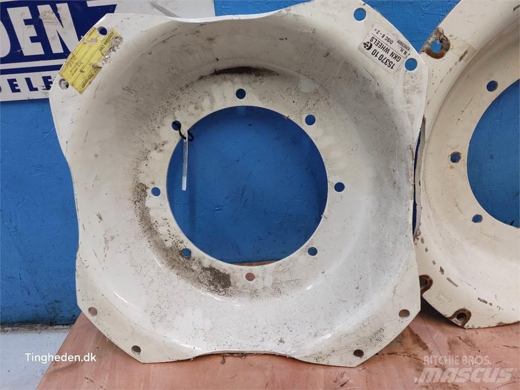 New Holland 8340 Tires, wheels and rims