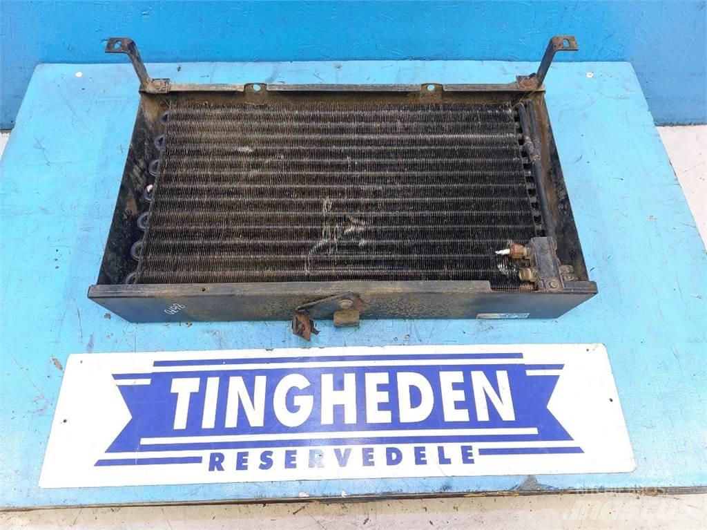 New Holland 8670 Radiators