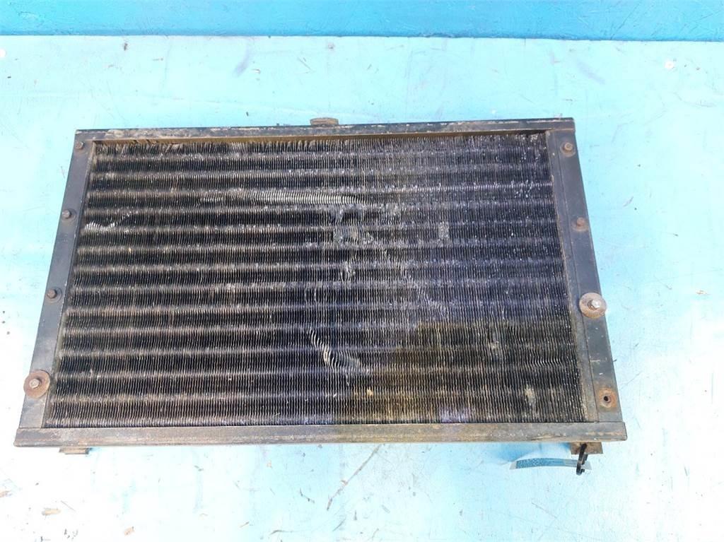 New Holland 8670 Radiators