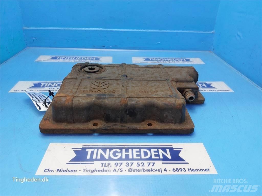 New Holland M160 Transmission