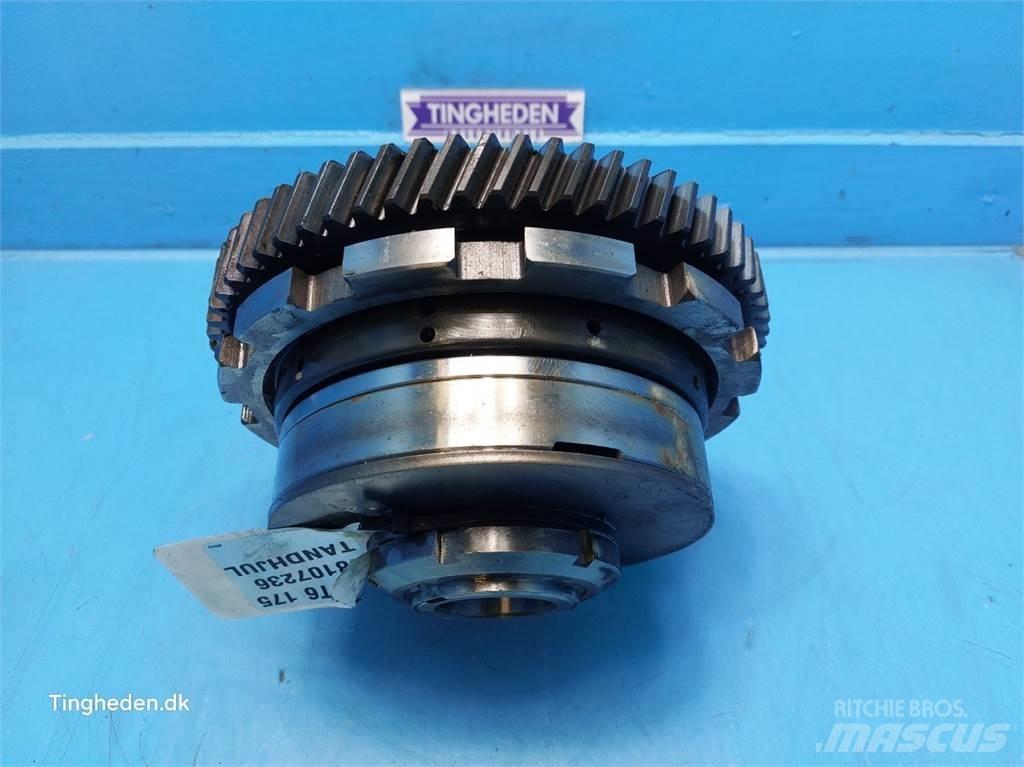New Holland T6 Transmission