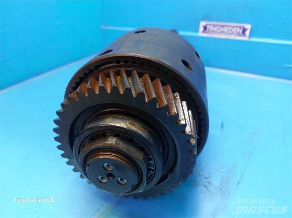 New Holland T6 Transmission