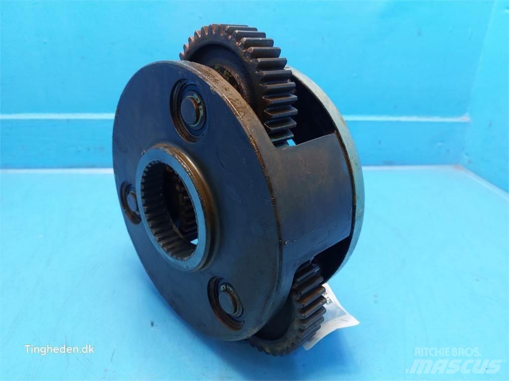 New Holland T6 Transmission