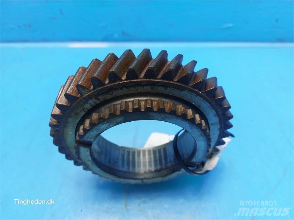 New Holland T6 Transmission