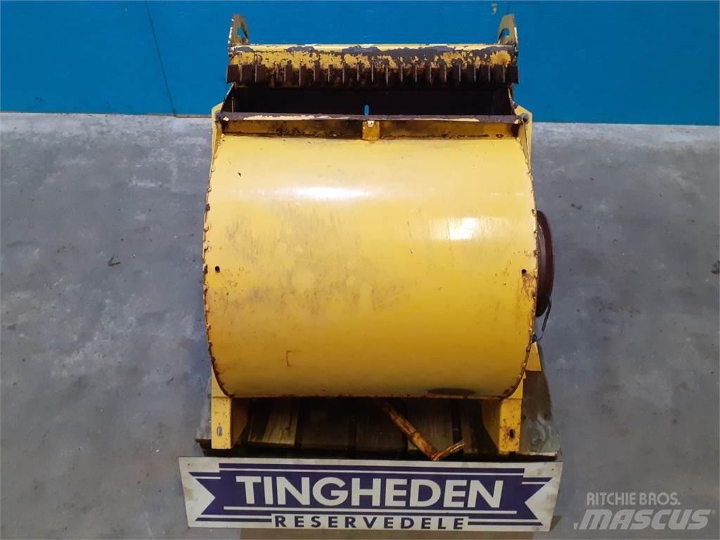 New Holland TF78 Combine Attachments
