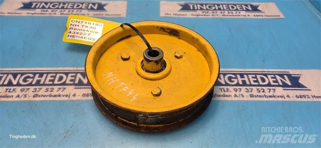 New Holland TX30 Farm Equipment - Others