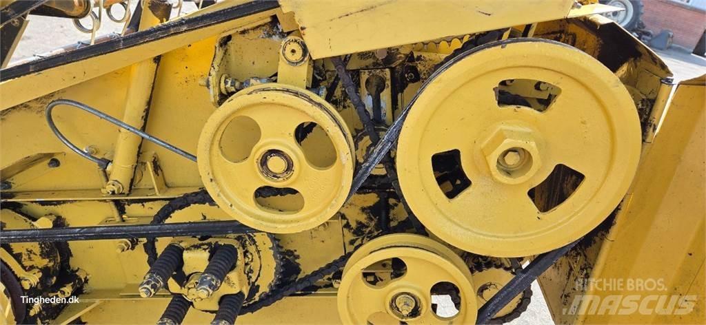 New Holland TX30 Combine Attachments