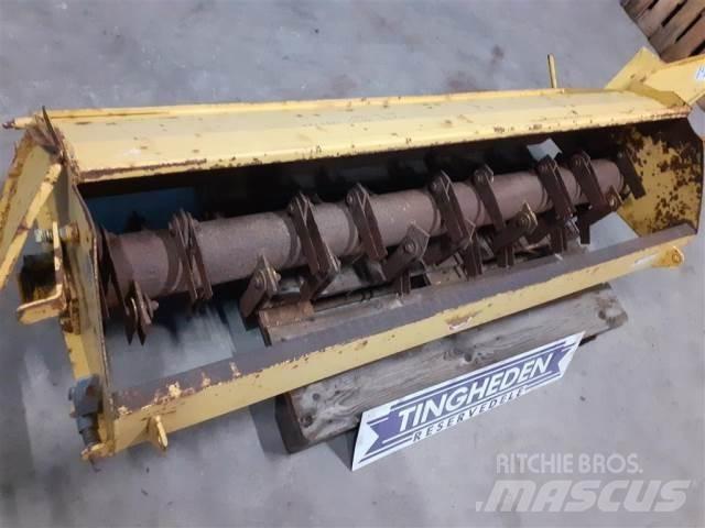 New Holland TX36 Combine Attachments