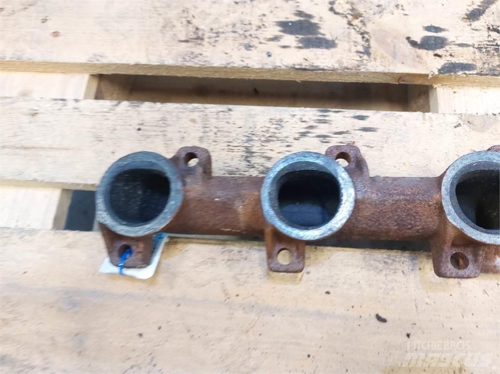 New Holland TX65 Engines