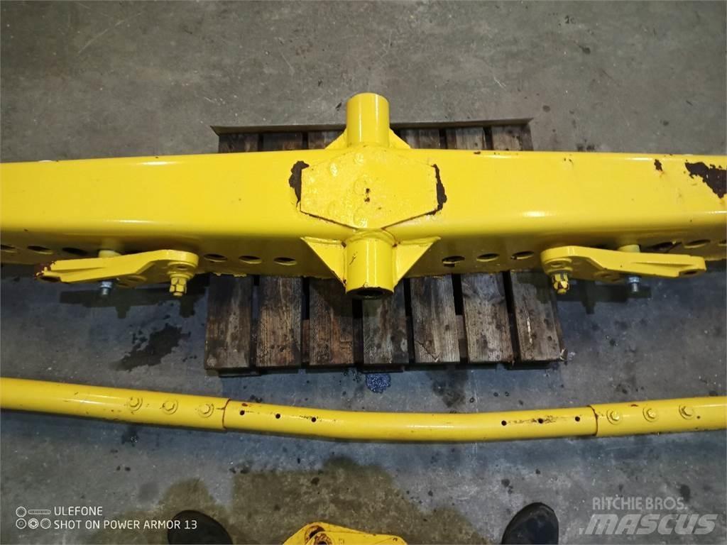 New Holland TX66 Combine Attachments